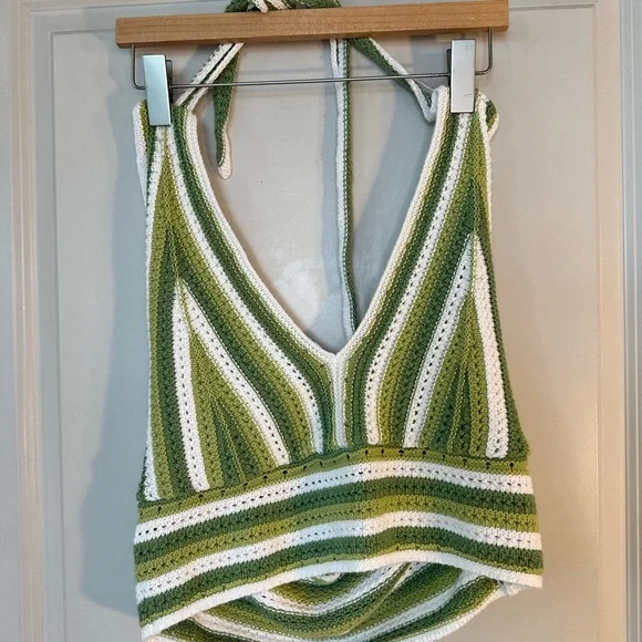 Hollister Green & White Crochet Open Knit Tie Halter Top, Size L/ XL - Picture 2 of 5